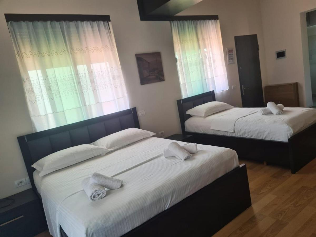 Vila 32 Berat Luaran gambar